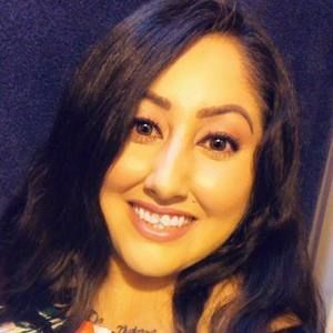 Meet your Posher, Cynthia